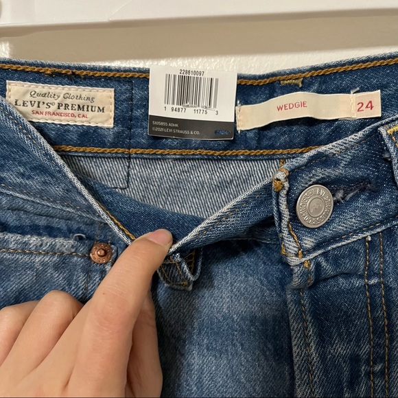 NWT Levi’s Blue Wedgie Fit Ankle Premium Jeans 24x28 100% Cotton Athens Shut It - Picture 6 of 16